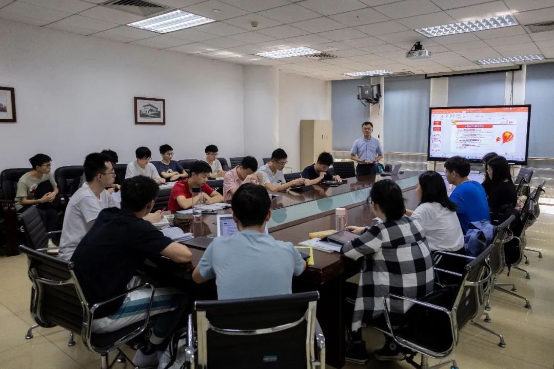 系统科学与工程学院开讲“思政第一课”：学党史，强信念